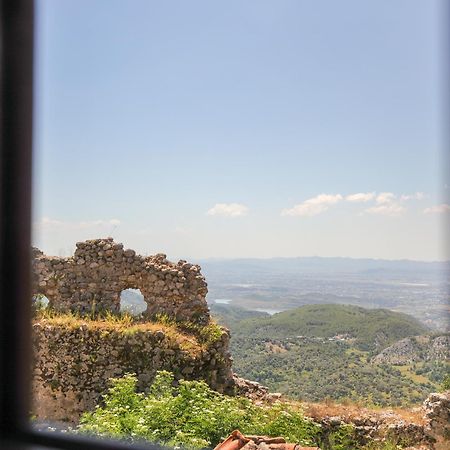 Hotel The House Of Dollma , Inside Kruja Castle Exteriér fotografie