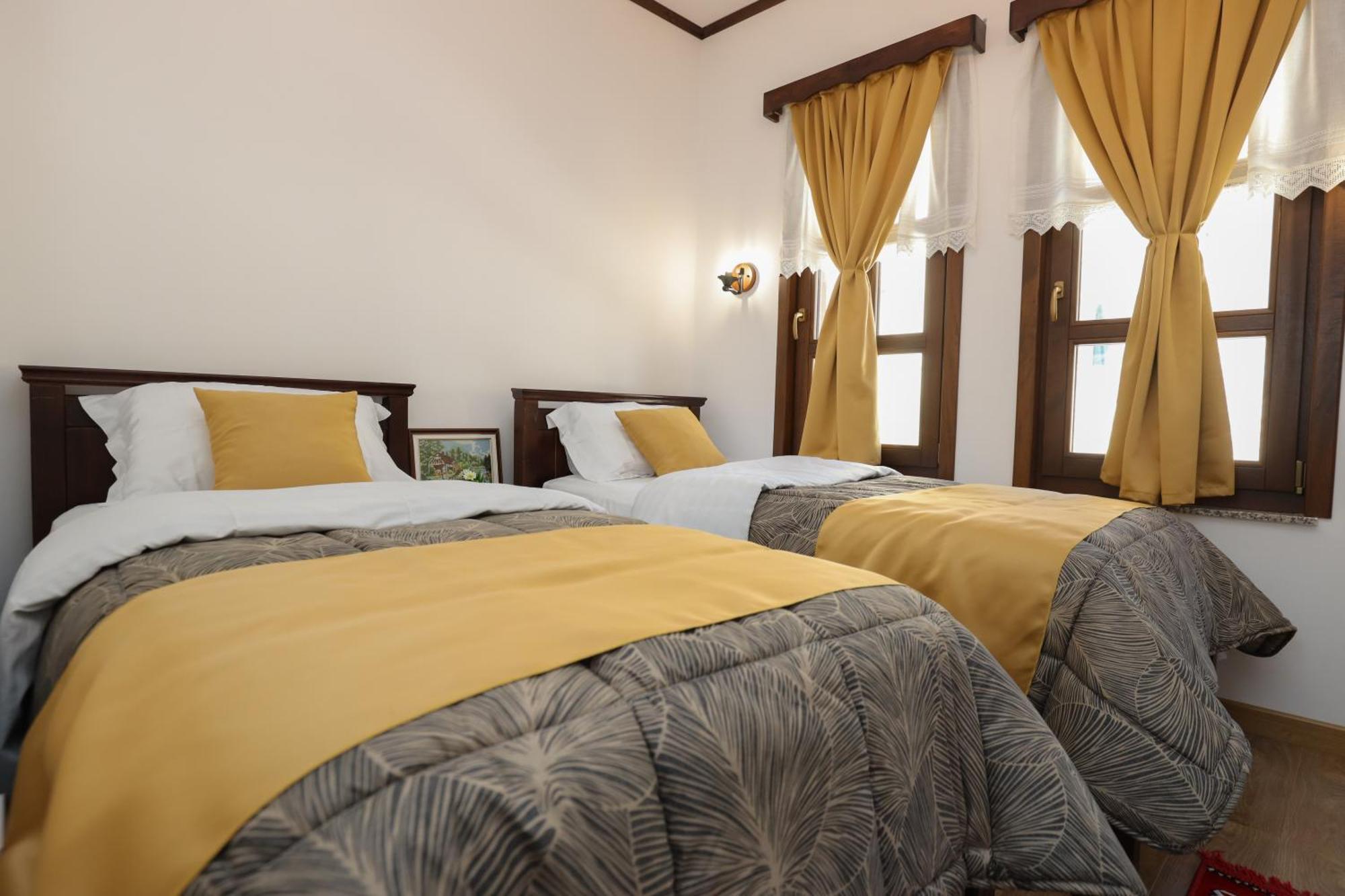 Hotel The House Of Dollma , Inside Kruja Castle Pokoj fotografie