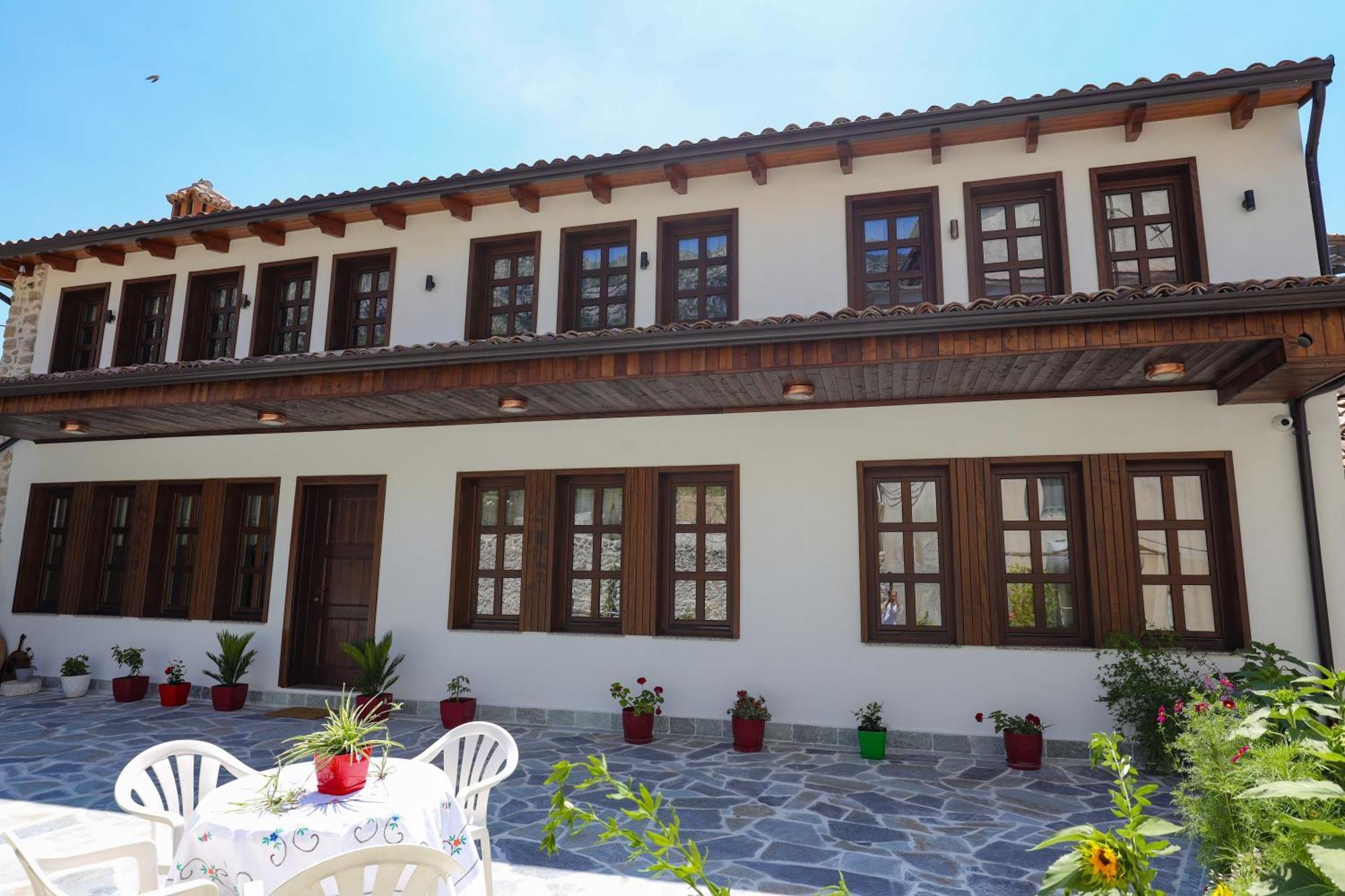Hotel The House Of Dollma , Inside Kruja Castle Exteriér fotografie