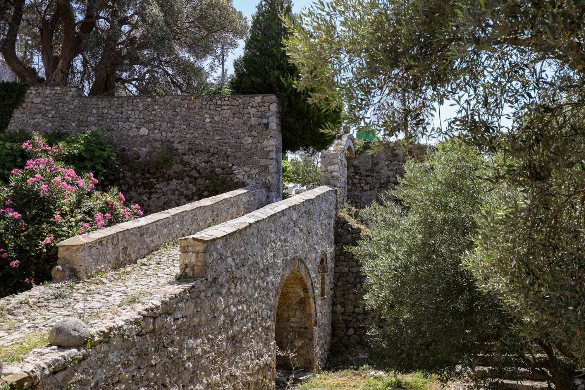 Hotel The House Of Dollma , Inside Kruja Castle Exteriér fotografie